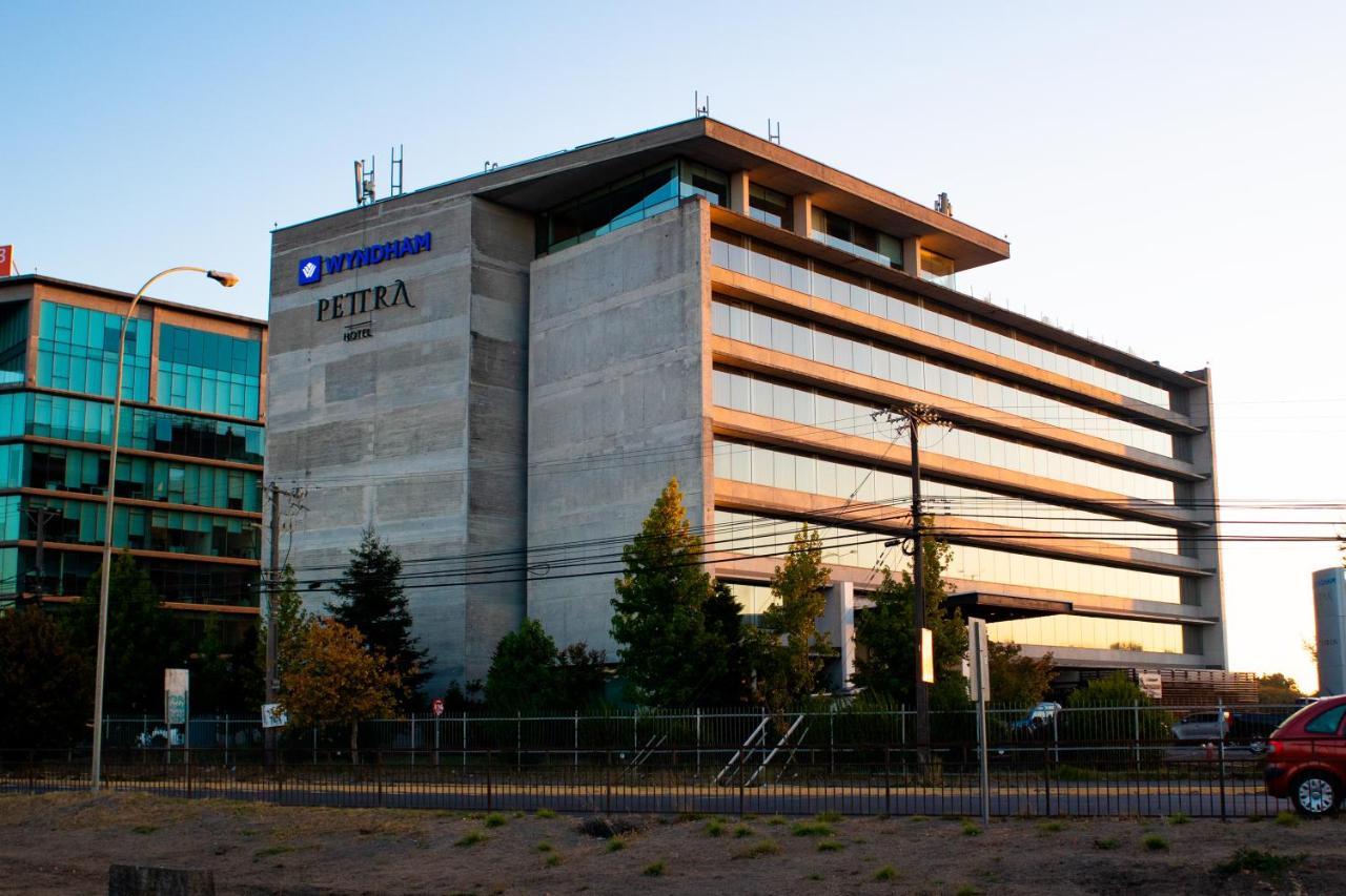 Отель Wyndham Concepcion Pettra Экстерьер фото Pettera headquarters in Oulu