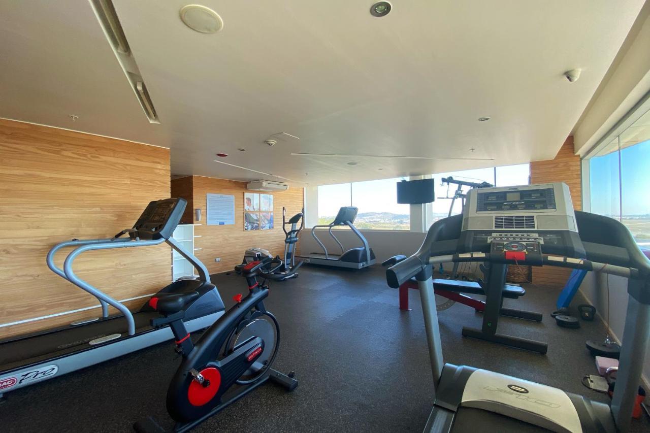 Отель Wyndham Concepcion Pettra Экстерьер фото The gym at the hotel